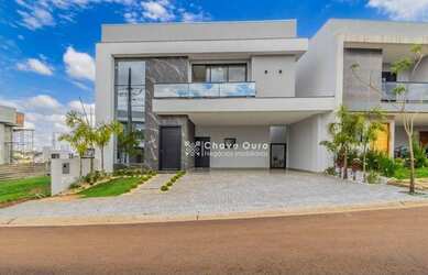 Imagem: A casa em condomínio possui 3 Dormitórios, 3 Banheiros, 2