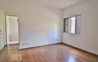 Imagem: O studio possui 1 Dormitório, 1 Banheiro, 40m² de Área e