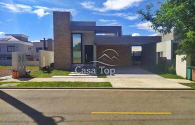 Imagem: A casa possui 3 Dormitórios, 3 Banheiros, 150m² de Área e