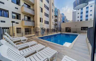 Imagem: O apartamento possui 2 Dormitórios, 1 Banheiro, 1 Vaga na garagem