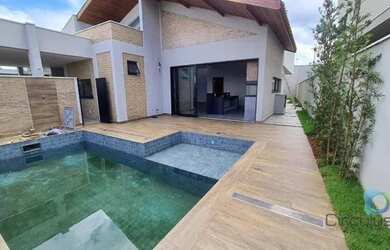 Imagem: A casa em condomínio possui 3 Dormitórios, 5 Banheiros, 4