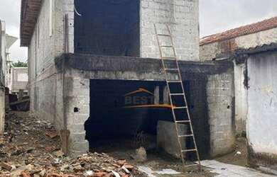 Imagem: A casa possui 3 Dormitórios, 4 Banheiros, 3 Vagas na garagem