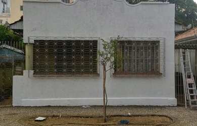 Imagem: O terreno possui 205m² de Área e está localizado em Alto