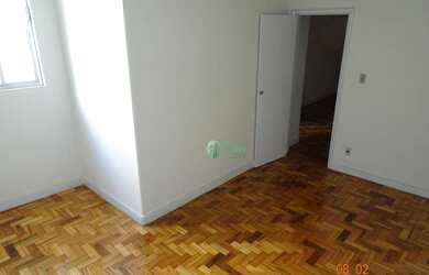 Imagem: O apartamento possui 2 Dormitórios, 1 Banheiro e 65m² de Área