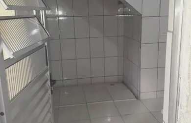 Imagem: A casa possui 2 Dormitórios, 1 Banheiro, 60m² de Área e