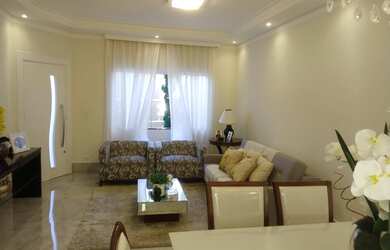 Imagem: A casa possui 3 Dormitórios, 4 Banheiros, 4 Vagas na garagem