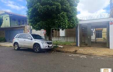 Imagem: O depósito possui 4 Vagas na garagem e 348m² de Área e está