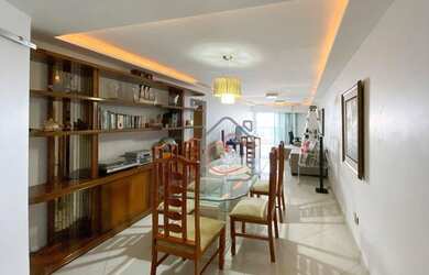 Imagem: O apartamento possui 3 Dormitórios, 4 Banheiros, 2 Vagas na