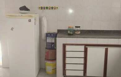 Imagem: A casa possui 1 Dormitório, 2 Banheiros e está localizado