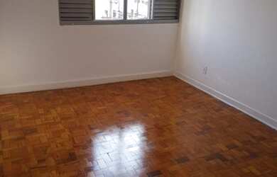 Imagem: O apartamento possui 2 Dormitórios, 1 Banheiro e 80m² de Área