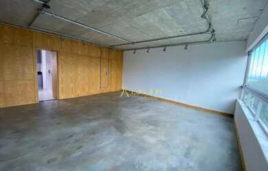 Imagem: O apartamento possui 3 Dormitórios, 4 Banheiros, 3 Vagas na