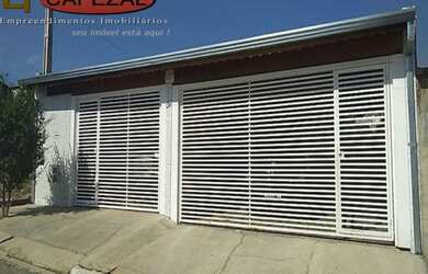 Imagem: A casa possui 2 Dormitórios, 2 Banheiros, 1 Vaga na garagem