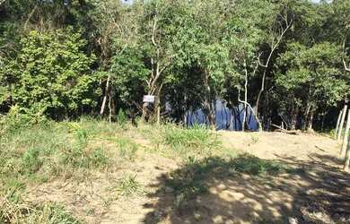 Imagem: O terreno possui 660m² de Área e está localizado em Meaípe