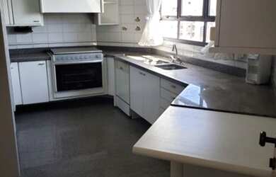 Imagem 16: Apartamento alto padrão. 200m² de Área, 4 Vagas na garageme4 Dormitórios