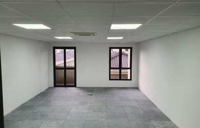 Imagem: O depósito possui 1 Vaga na garagem, 50m² de Área e está