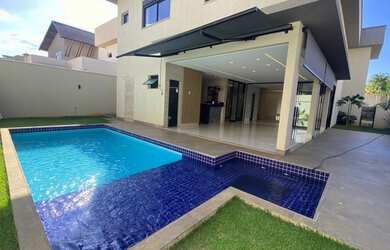 Imagem: A casa em condomínio possui 4 Dormitórios, 5 Banheiros, 4