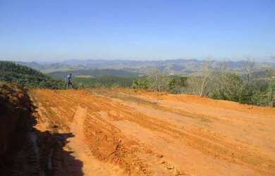 Imagem: O terreno possui 30.000m² de Área e está localizado em Jambeiro