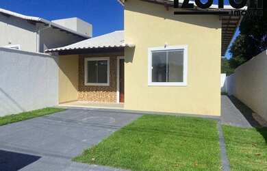 Imagem: A casa possui 2 Dormitórios, 2 Banheiros, 1 Vaga na garagem