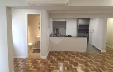 Imagem 1: Apartamento de frente totalmente reformado no Jardim Paulista