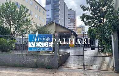 Imagem: O terreno possui 580m² de Área e está localizado em Zona