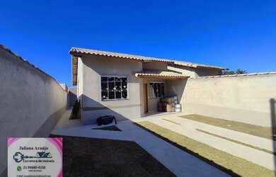 Imagem: A casa possui 2 Dormitórios, 2 Banheiros, 2 Vagas na garagem