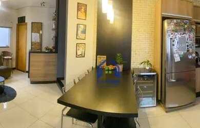 Imagem: A casa possui 3 Dormitórios, 5 Banheiros, 2 Vagas na garagem