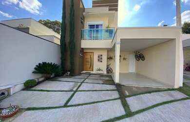 Imagem: A casa em condomínio possui 3 Dormitórios, 2 Banheiros, 2