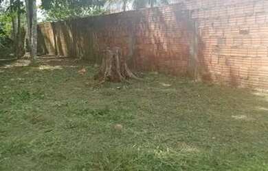 Imagem: A casa possui 1 Dormitório, 1 Banheiro e está localizado