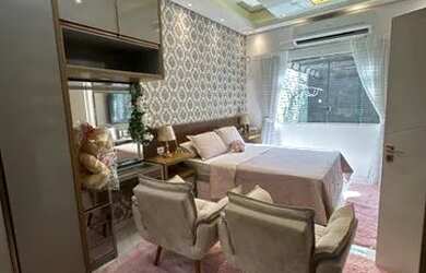 Imagem: A casa possui 5 Dormitórios, 5 Banheiros, 2 Vagas na garagem