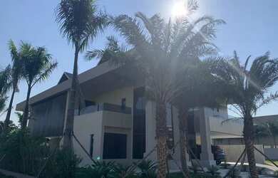 Imagem: A casa em condomínio possui 4 Dormitórios, 5 Banheiros e 1500m²