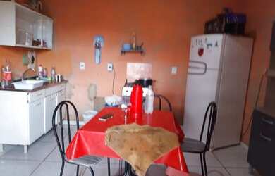 Imagem 3: Vendo essa casa. 1 Vaga na garageme2 Dormitórios