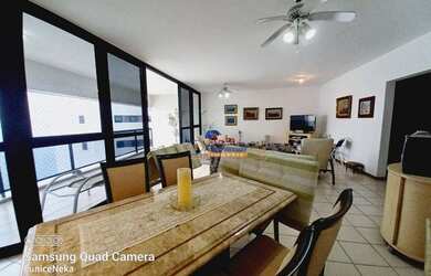 Imagem: O apartamento possui 3 Dormitórios, 5 Banheiros, 2 Vagas na