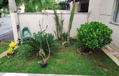 Imagem: A casa possui 3 Dormitórios, 5 Banheiros, 4 Vagas na garagem