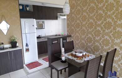 Imagem: O apartamento possui 2 Dormitórios, 1 Banheiro, 1 Vaga na garagem