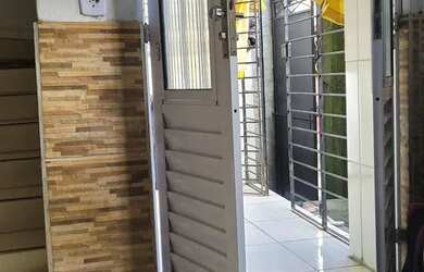 Imagem: A casa possui 3 Dormitórios, 2 Banheiros, 80m² de Área e