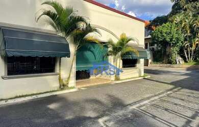 Imagem: O depósito possui 5 Vagas na garagem, 4.033m² de Área e