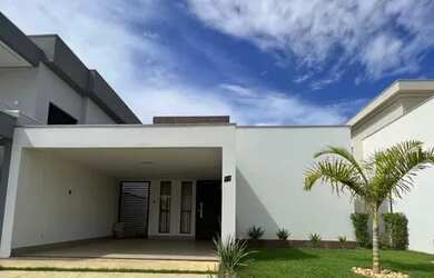 Imagem: A casa em condomínio possui 3 Dormitórios, 4 Banheiros, 2