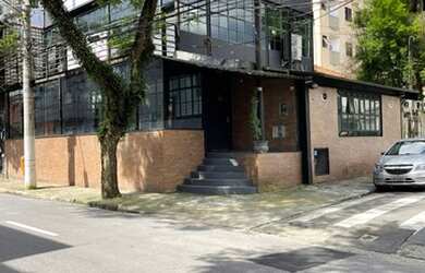 Imagem: O depósito possui 330m² de Área e está localizado em Centro