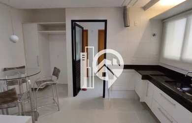 Imagem: O apartamento possui 4 Dormitórios, 3 Banheiros, 3 Vagas na