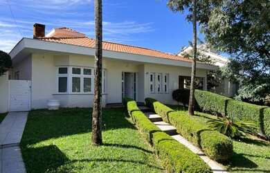 Imagem: A casa em condomínio possui 3 Dormitórios, 4 Banheiros, 4