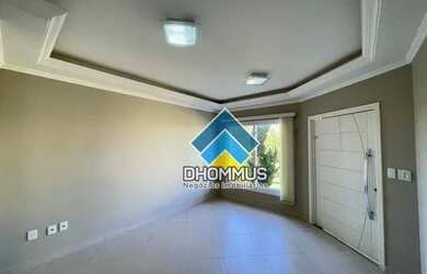 Imagem: A casa em condomínio possui 3 Dormitórios, 3 Banheiros, 5