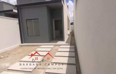 Imagem: A casa possui 3 Dormitórios, 2 Banheiros, 2 Vagas na garagem