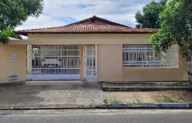 Imagem 2: Vende Casa no Bairro Paraviana - Localizado em uma Avenida