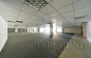 Imagem: O depósito possui 845m² de Área e está localizado em Navegantes