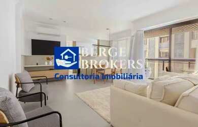 Imagem: O studio possui 2 Dormitórios, 2 Banheiros, 1 Vaga na garagem