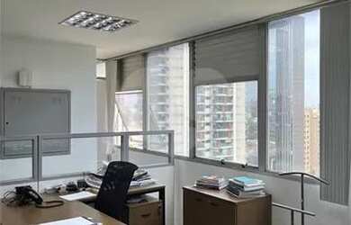 Imagem: O depósito possui 321m² de Área e está localizado em Jardim