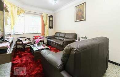 Imagem 3: Sobrado com piscina. Piscina, 270m² de Área, 5 Vagas na garageme4 Dormitórios