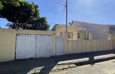 Imagem: A casa possui 1 Dormitório, 1 Banheiro, 50m² de Área e está