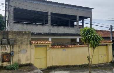 Imagem: A casa possui 2 Dormitórios, 2 Banheiros, 1 Vaga na garagem