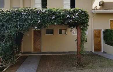 Imagem: A casa em condomínio possui 3 Dormitórios, 3 Banheiros, 2